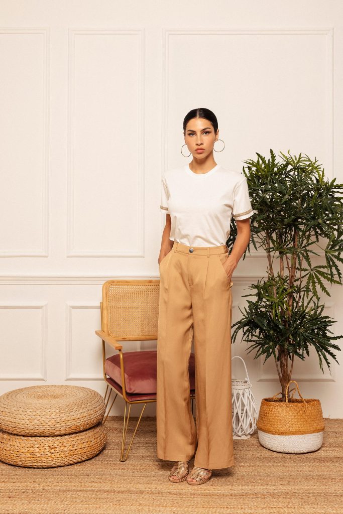 PANTALONE LARGO CON PENCES